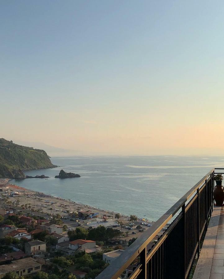 La Terrazza sul Mare Apartment Palmi Exterior foto