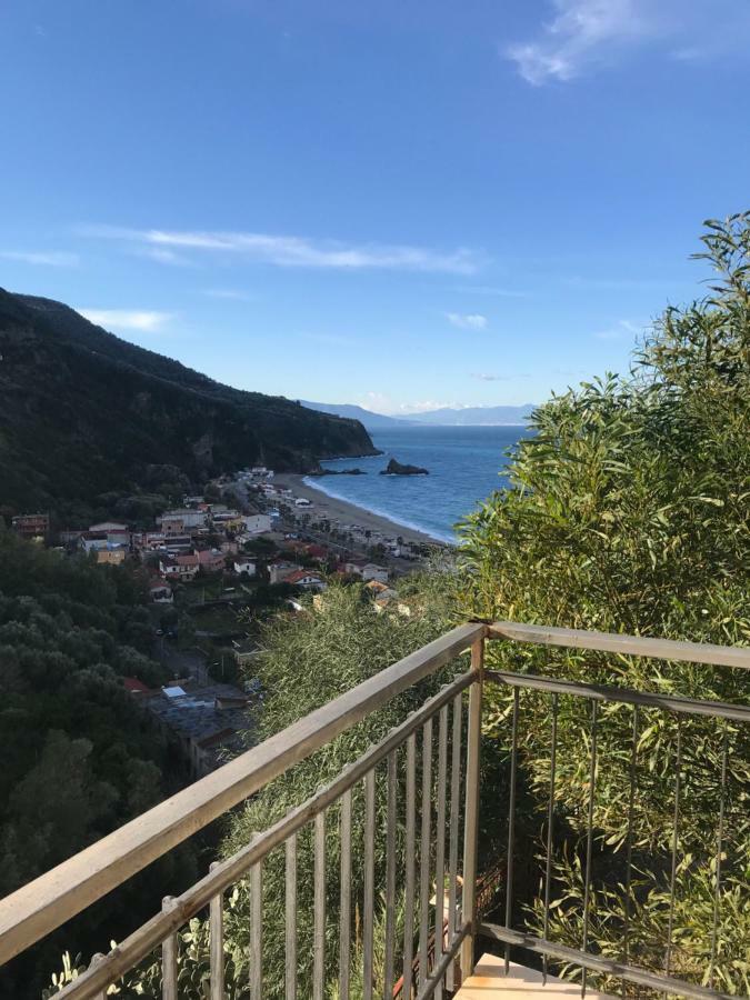 La Terrazza sul Mare Apartment Palmi Exterior foto